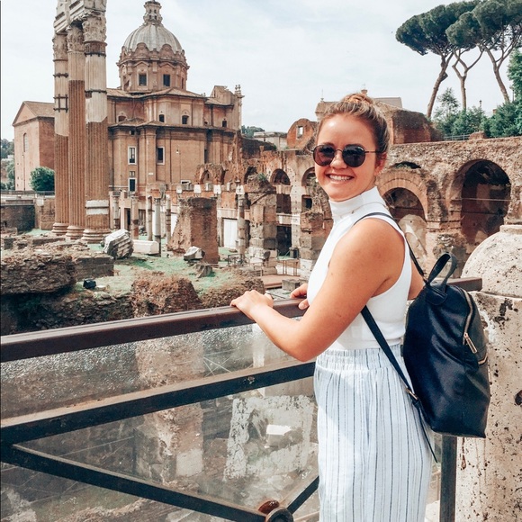 Meet your Posher, Kendyll - Picture 1 of 1